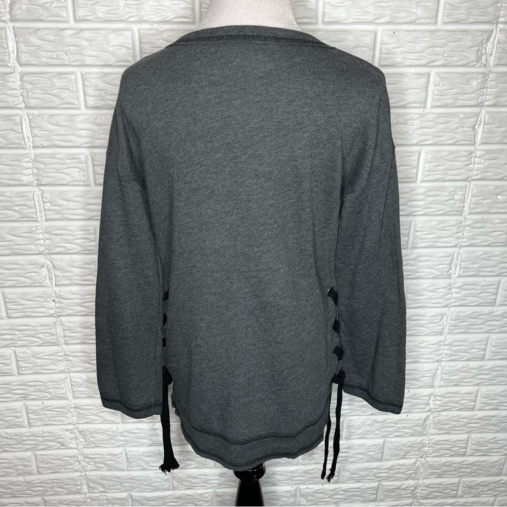 WILDFOX Gray Lace Tie Sides Long Sleeve Sweatshirt Size XS - Picture 4 of 7